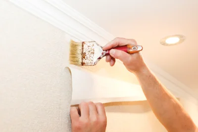 Pose de papier peint à Poëzat — revêtements muraux et toiles de verre